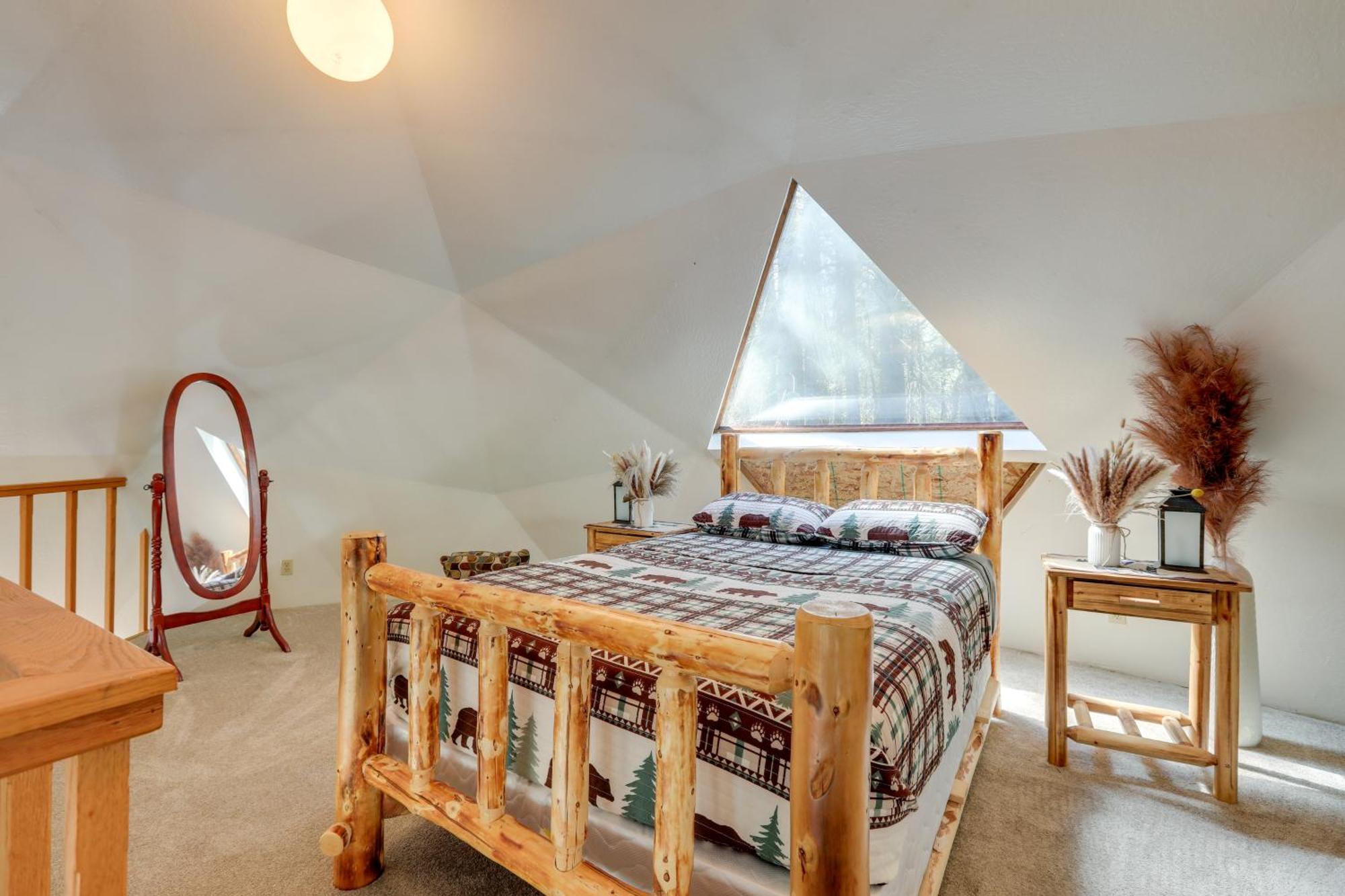 Off-Grid Nevada City Geodesic Dome House With Views! 외부 사진